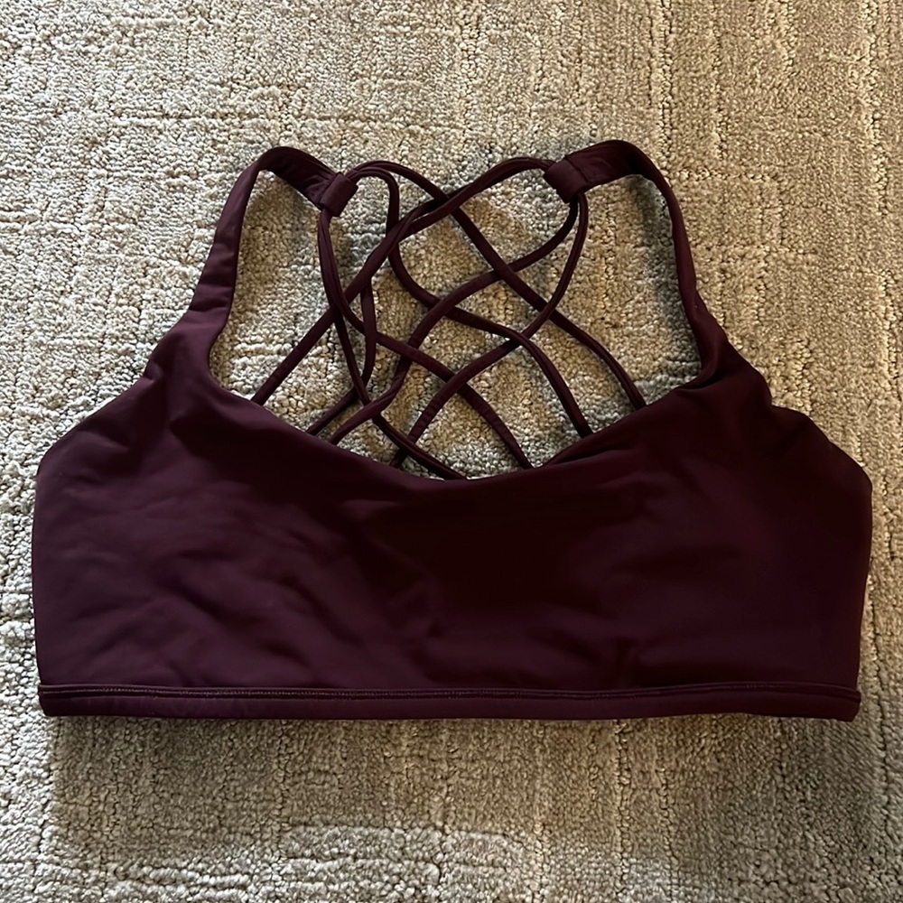 Lululemon Free to Be Sports Bra